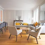 Magnifiques Appartements Avenue Des Champs-Elysees