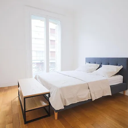 Apartment Magnifiques Avenue Des Champs-elysees Paris
