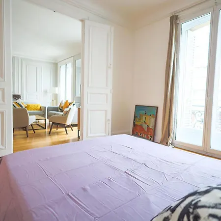 Magnifiques Avenue Des Champs-elysees Appartamento